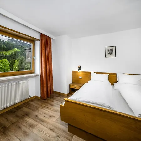 Aparthotel Cesa Panaval Santa Cristina Val Gardena