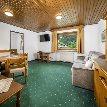 Cesa Panaval Aparthotel 2*